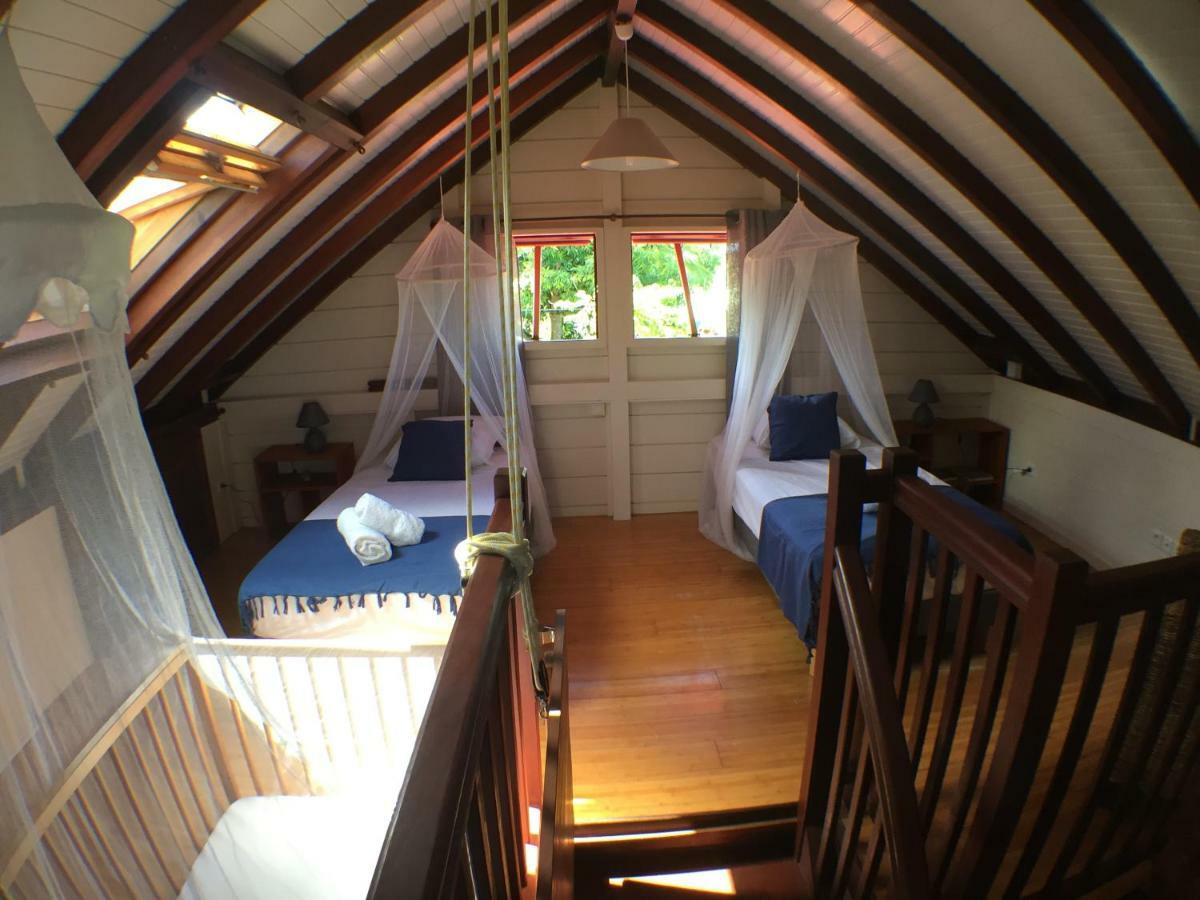 Villa Des Amandiers เลส์ อองซ์-ดิอาร์เลส ภายนอก รูปภาพ